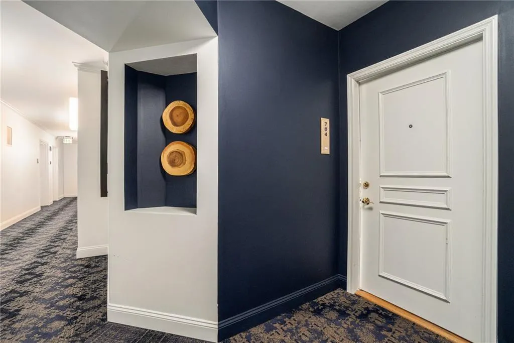 199 14th Street Street Ne Unit 704, Atlanta, Georgia 30309, 1 Bedroom Bedrooms, ,1 BathroomBathrooms,Residential,For Sale,199 14th Street Street Ne Unit 704,7608572
