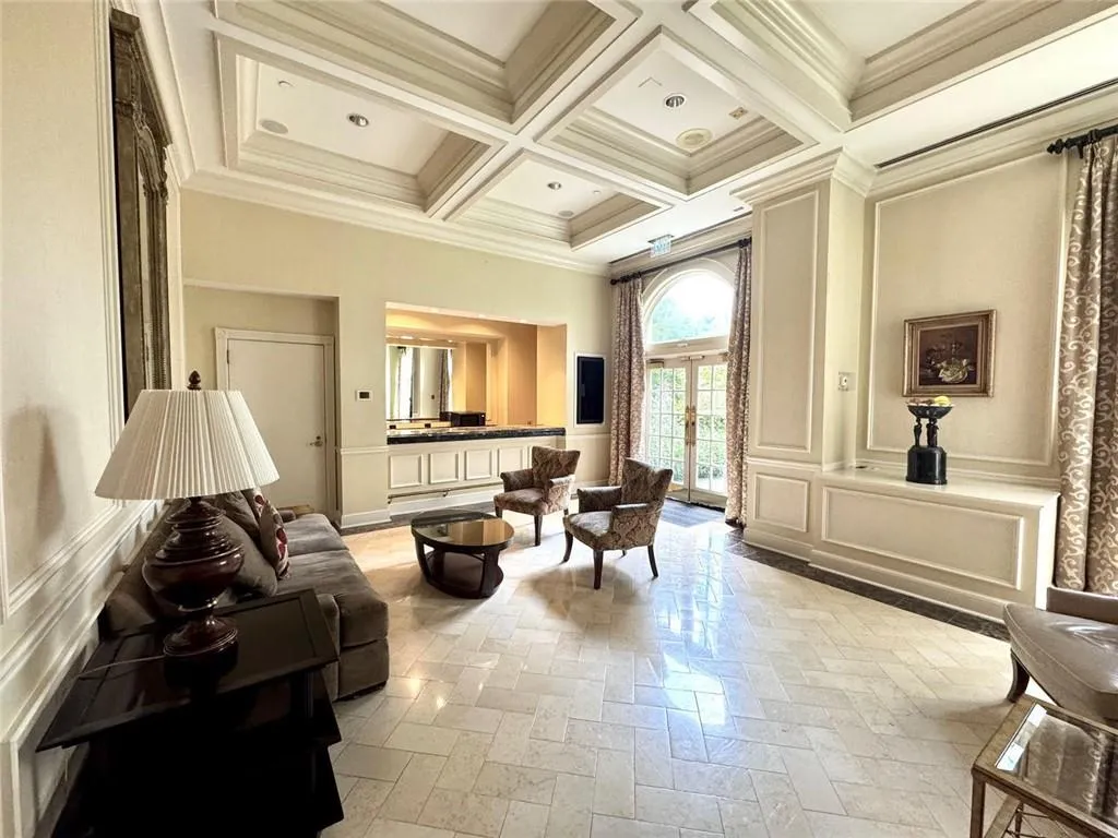 199 14th Street Street Ne Unit 704, Atlanta, Georgia 30309, 1 Bedroom Bedrooms, ,1 BathroomBathrooms,Residential,For Sale,199 14th Street Street Ne Unit 704,7608572