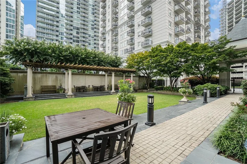 199 14th Street Street Ne Unit 704, Atlanta, Georgia 30309, 1 Bedroom Bedrooms, ,1 BathroomBathrooms,Residential,For Sale,199 14th Street Street Ne Unit 704,7608572