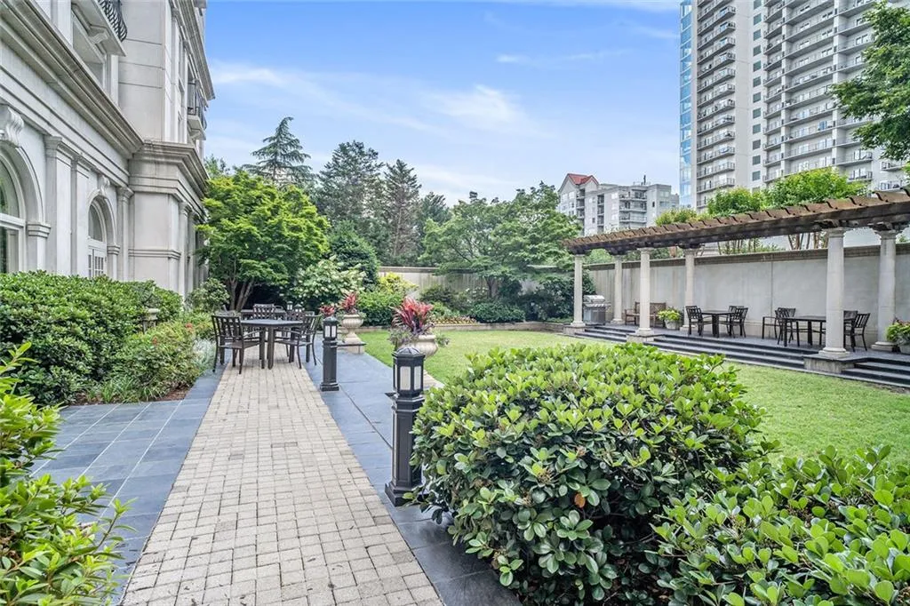 199 14th Street Street Ne Unit 704, Atlanta, Georgia 30309, 1 Bedroom Bedrooms, ,1 BathroomBathrooms,Residential,For Sale,199 14th Street Street Ne Unit 704,7608572