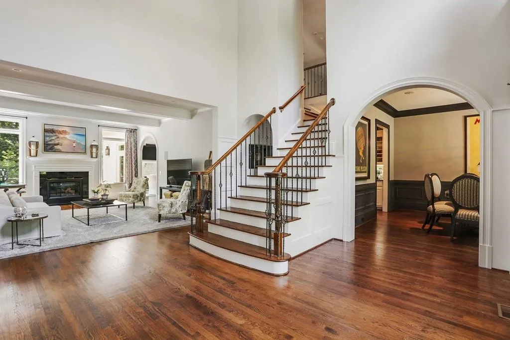 5 Highland Valley Court Nw, Atlanta, Georgia 30327, 6 Bedrooms Bedrooms, ,4 BathroomsBathrooms,Residential,Sold,5 Highland Valley Court Nw,6566325