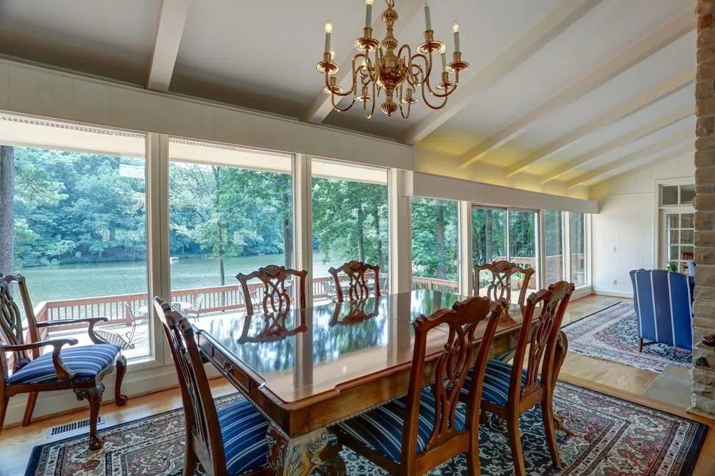 8370 Valley Tarn, Sandy Springs, Georgia 30350, 4 Bedrooms Bedrooms, ,4 BathroomsBathrooms,Residential,Sold,8370 Valley Tarn,6677403