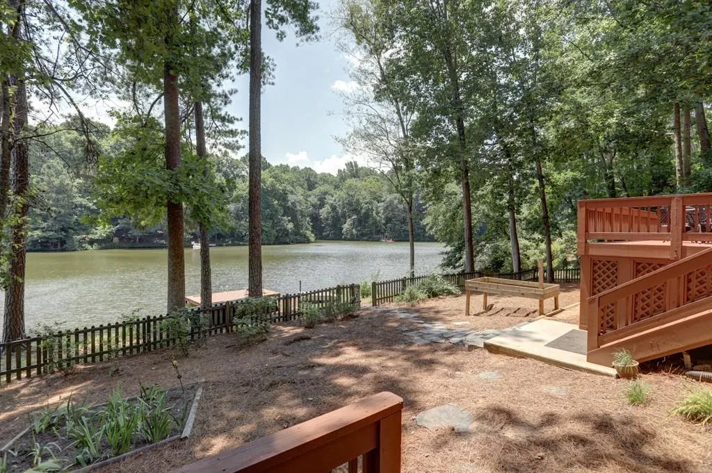 8370 Valley Tarn, Sandy Springs, Georgia 30350, 4 Bedrooms Bedrooms, ,4 BathroomsBathrooms,Residential,Sold,8370 Valley Tarn,6677403