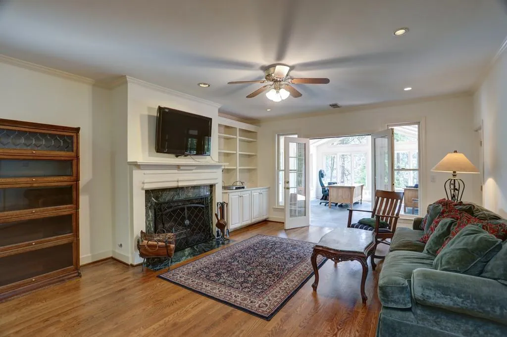 8370 Valley Tarn, Sandy Springs, Georgia 30350, 4 Bedrooms Bedrooms, ,4 BathroomsBathrooms,Residential,Sold,8370 Valley Tarn,6677403