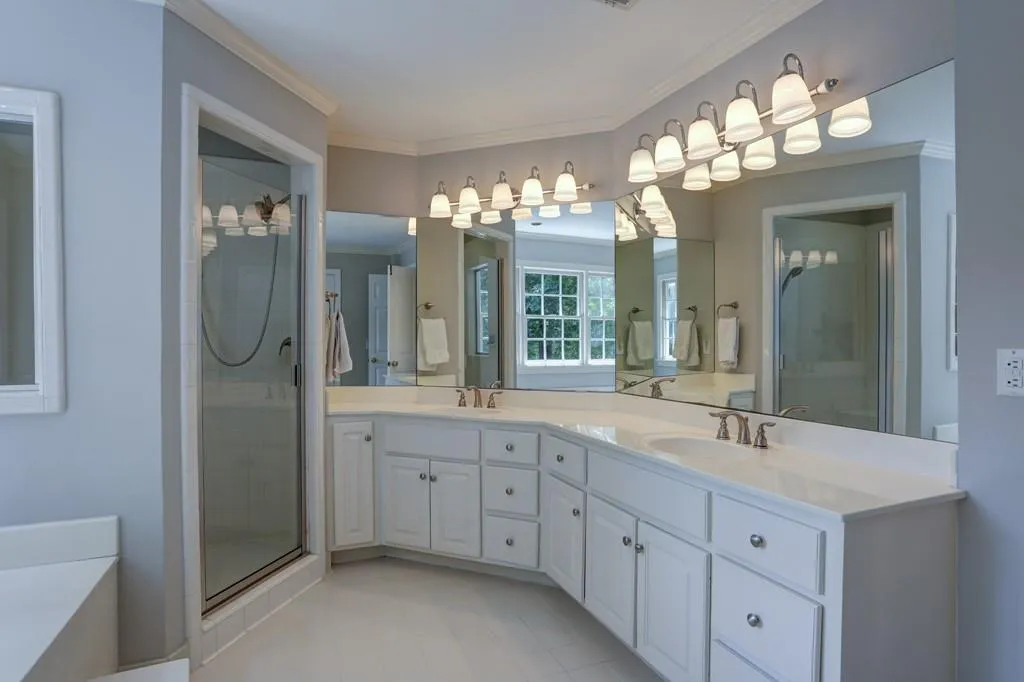 8370 Valley Tarn, Sandy Springs, Georgia 30350, 4 Bedrooms Bedrooms, ,4 BathroomsBathrooms,Residential,Sold,8370 Valley Tarn,6677403