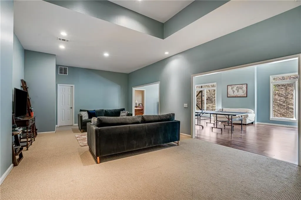 450 Laurel Chase Court, Atlanta, Georgia 30327, 5 Bedrooms Bedrooms, ,4 BathroomsBathrooms,Residential,Sold,450 Laurel Chase Court,7189904