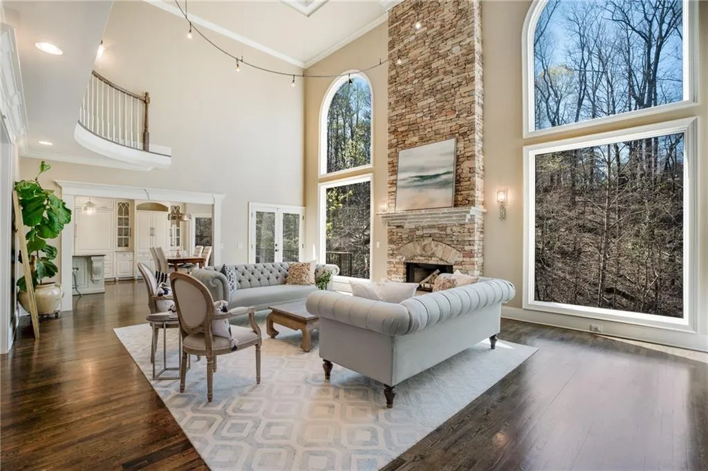 450 Laurel Chase Court, Atlanta, Georgia 30327, 5 Bedrooms Bedrooms, ,4 BathroomsBathrooms,Residential,Sold,450 Laurel Chase Court,7189904