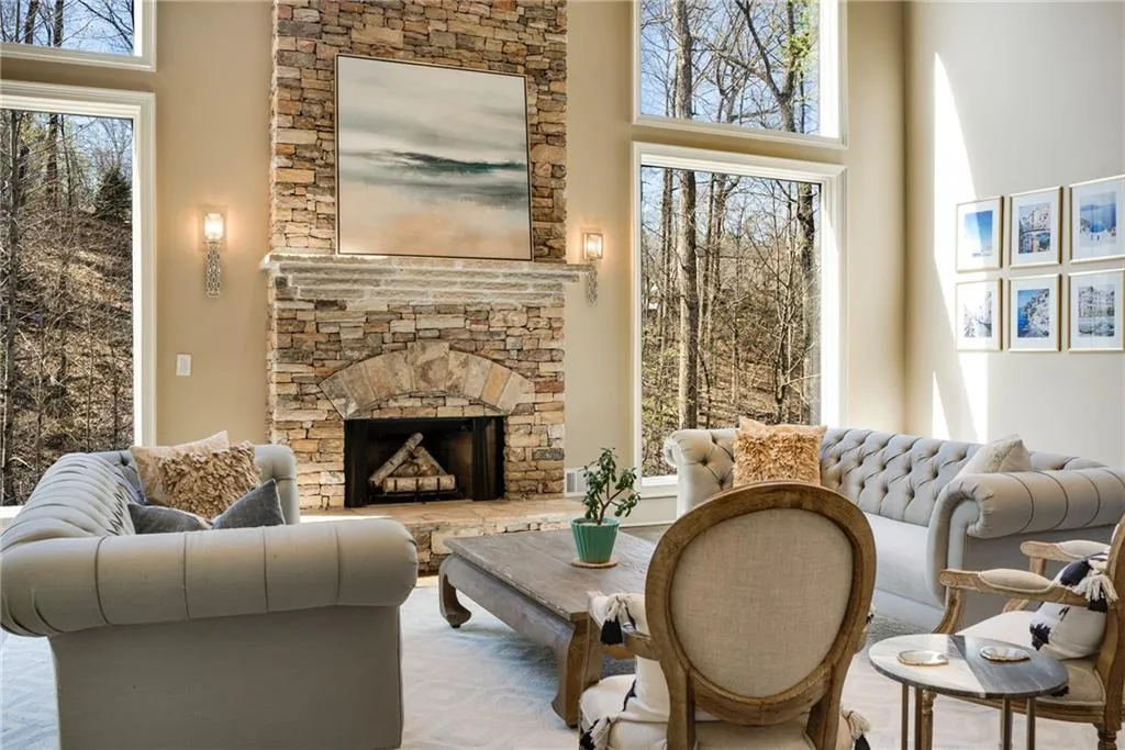 450 Laurel Chase Court, Atlanta, Georgia 30327, 5 Bedrooms Bedrooms, ,4 BathroomsBathrooms,Residential,Sold,450 Laurel Chase Court,7189904