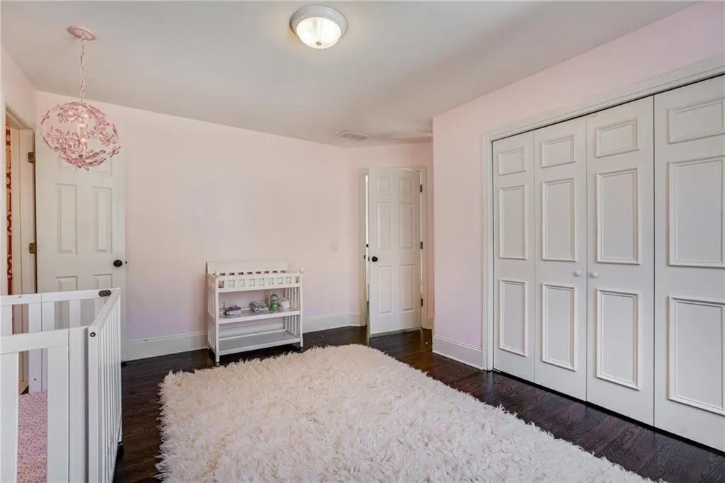 450 Laurel Chase Court, Atlanta, Georgia 30327, 5 Bedrooms Bedrooms, ,4 BathroomsBathrooms,Residential,Sold,450 Laurel Chase Court,7189904