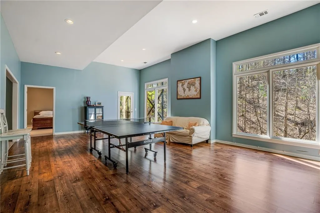 450 Laurel Chase Court, Atlanta, Georgia 30327, 5 Bedrooms Bedrooms, ,4 BathroomsBathrooms,Residential,Sold,450 Laurel Chase Court,7189904