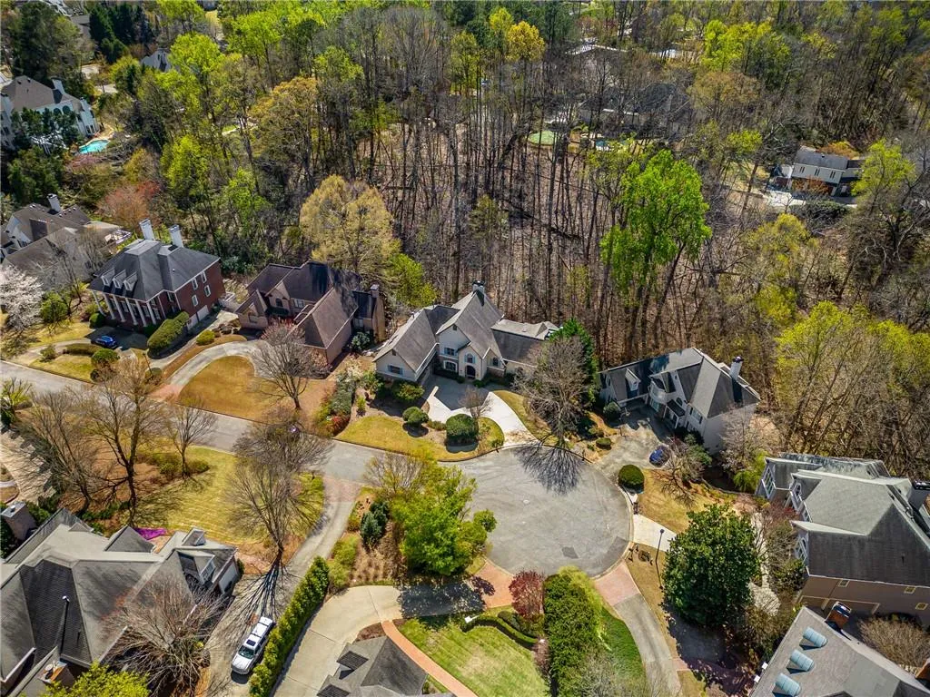 450 Laurel Chase Court, Atlanta, Georgia 30327, 5 Bedrooms Bedrooms, ,4 BathroomsBathrooms,Residential,Sold,450 Laurel Chase Court,7189904