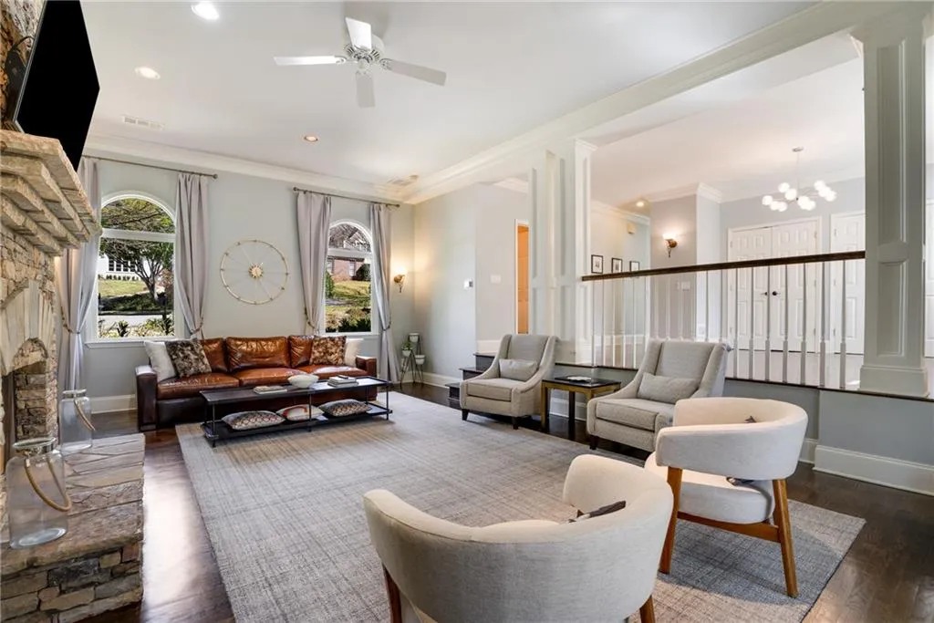 450 Laurel Chase Court, Atlanta, Georgia 30327, 5 Bedrooms Bedrooms, ,4 BathroomsBathrooms,Residential,Sold,450 Laurel Chase Court,7189904