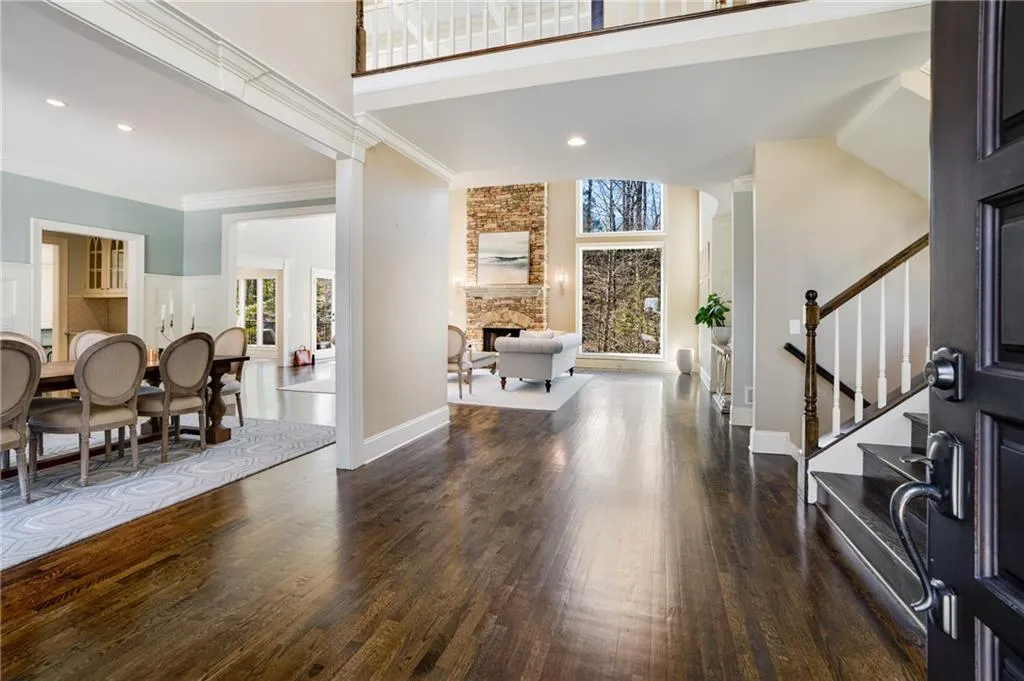 450 Laurel Chase Court, Atlanta, Georgia 30327, 5 Bedrooms Bedrooms, ,4 BathroomsBathrooms,Residential,Sold,450 Laurel Chase Court,7189904