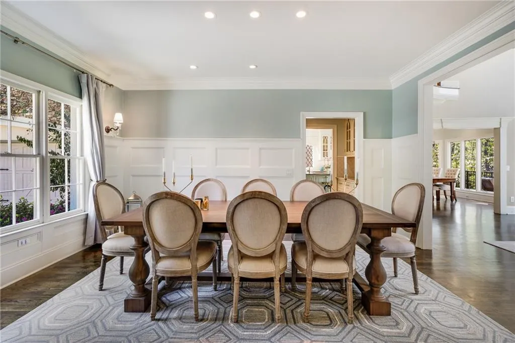 450 Laurel Chase Court, Atlanta, Georgia 30327, 5 Bedrooms Bedrooms, ,4 BathroomsBathrooms,Residential,Sold,450 Laurel Chase Court,7189904