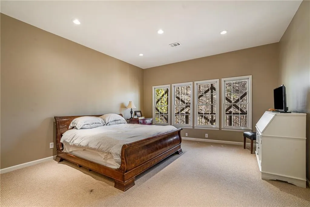 450 Laurel Chase Court, Atlanta, Georgia 30327, 5 Bedrooms Bedrooms, ,4 BathroomsBathrooms,Residential,Sold,450 Laurel Chase Court,7189904