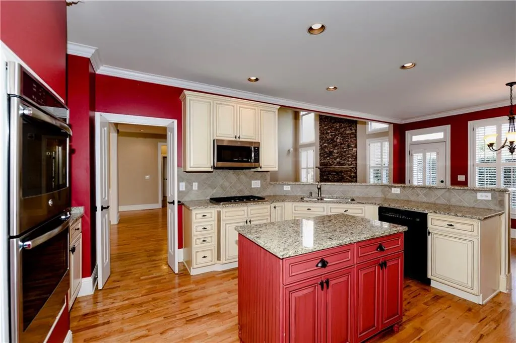 3507 Greenwood Close Ne, Atlanta, Georgia 30319, 6 Bedrooms Bedrooms, ,5 BathroomsBathrooms,Residential,Sold,3507 Greenwood Close Ne,6113151