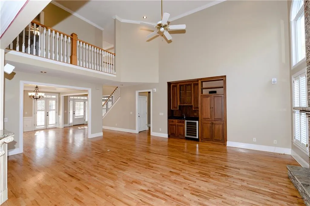 3507 Greenwood Close Ne, Atlanta, Georgia 30319, 6 Bedrooms Bedrooms, ,5 BathroomsBathrooms,Residential,Sold,3507 Greenwood Close Ne,6113151