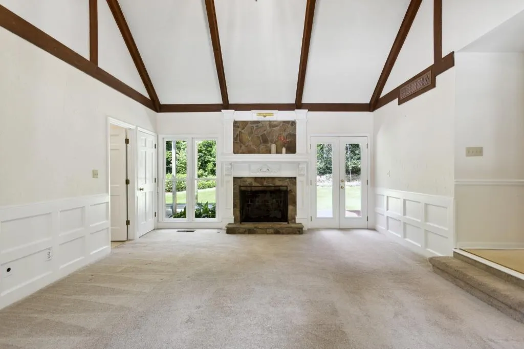 285 Brackenwood Circle, Atlanta, Georgia 30328, 6 Bedrooms Bedrooms, ,3 BathroomsBathrooms,Residential,Sold,285 Brackenwood Circle,7261639