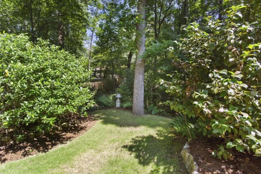 285 Brackenwood Circle, Atlanta, Georgia 30328, 6 Bedrooms Bedrooms, ,3 BathroomsBathrooms,Residential,Sold,285 Brackenwood Circle,7261639