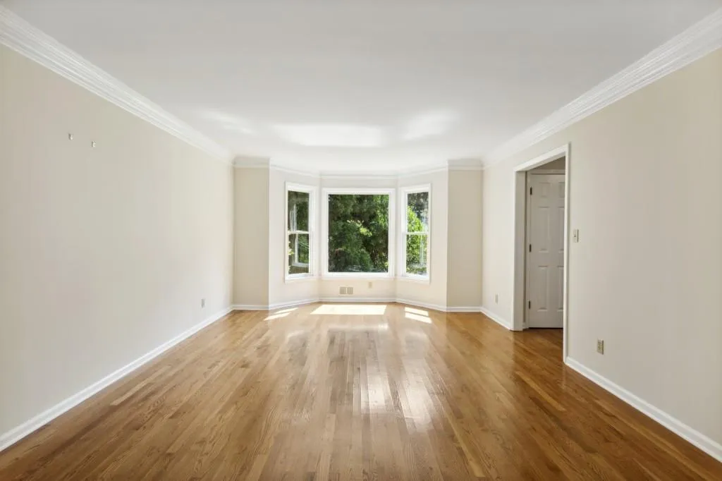 285 Brackenwood Circle, Atlanta, Georgia 30328, 6 Bedrooms Bedrooms, ,3 BathroomsBathrooms,Residential,Sold,285 Brackenwood Circle,7261639