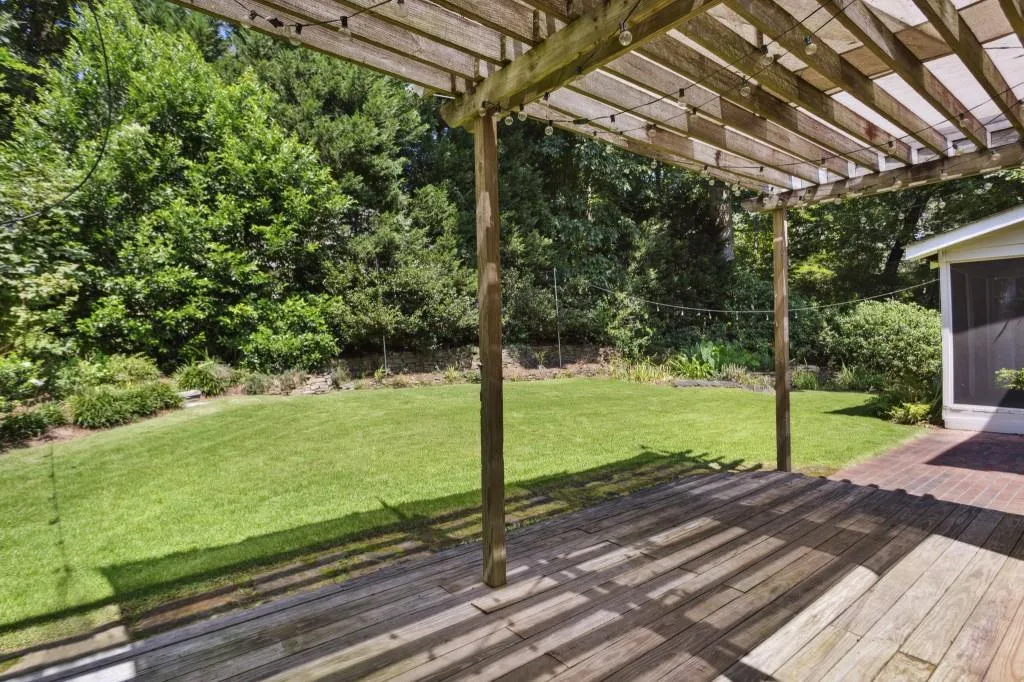 285 Brackenwood Circle, Atlanta, Georgia 30328, 6 Bedrooms Bedrooms, ,3 BathroomsBathrooms,Residential,Sold,285 Brackenwood Circle,7261639