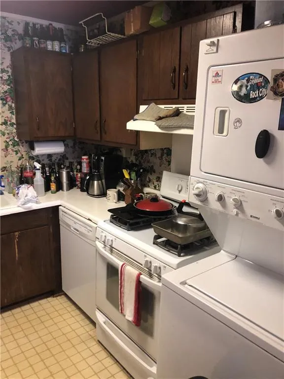 5645 Kingsport Drive Unit 13, Sandy Springs, Georgia 30342, 2 Bedrooms Bedrooms, ,2 BathroomsBathrooms,Residential,Sold,5645 Kingsport Drive Unit 13,6516236 5645 Kingsport Drive Unit 13, Sandy Springs, Georgia 30342, 2 Bedrooms Bedrooms, ,2 BathroomsBathrooms,Residential,Sold,5645 Kingsport Drive Unit 13,6516236