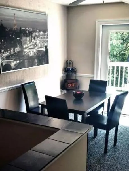 6115 Park Avenue, Sandy Springs, Georgia 30342, 3 Bedrooms Bedrooms, ,2 BathroomsBathrooms,Residential,Sold,6115 Park Avenue,6838698