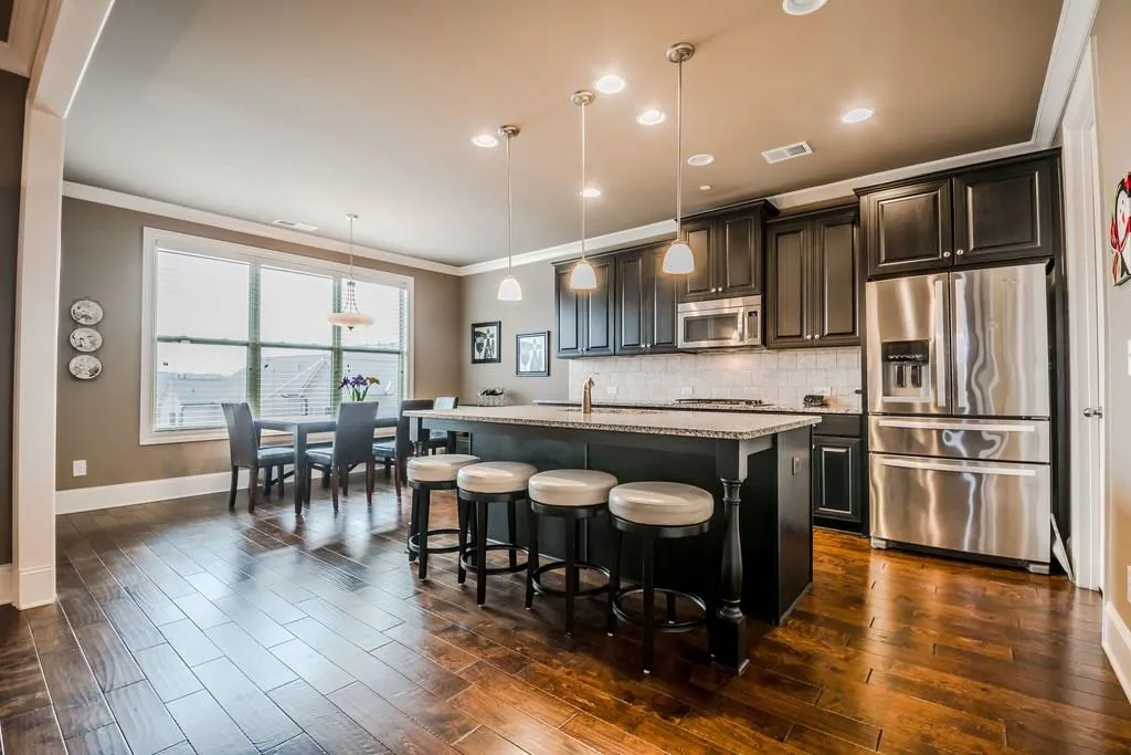 7525 Glisten Avenue, Atlanta, Georgia 30328, 4 Bedrooms Bedrooms, ,3 BathroomsBathrooms,Residential,Sold,7525 Glisten Avenue,5945174