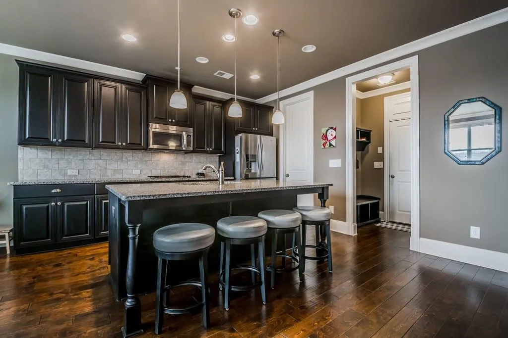 7525 Glisten Avenue, Atlanta, Georgia 30328, 4 Bedrooms Bedrooms, ,3 BathroomsBathrooms,Residential,Sold,7525 Glisten Avenue,5945174