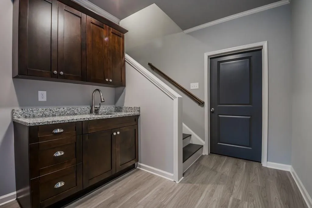 7525 Glisten Avenue, Atlanta, Georgia 30328, 4 Bedrooms Bedrooms, ,3 BathroomsBathrooms,Residential,Sold,7525 Glisten Avenue,5945174