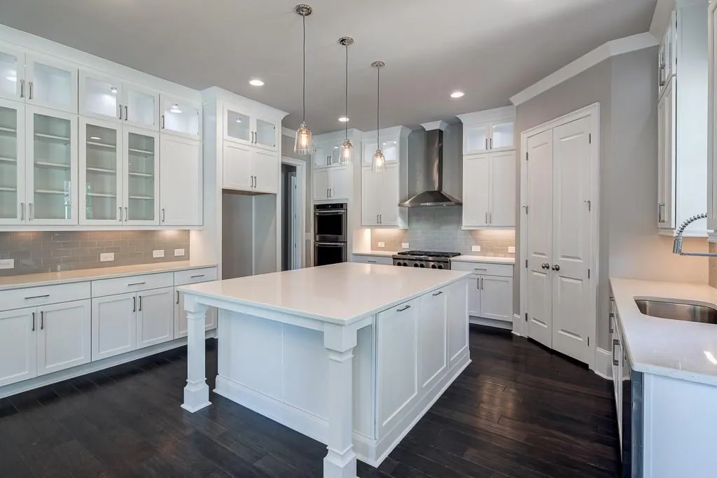 206 Belle Lane, Sandy Springs, Georgia 30328, 5 Bedrooms Bedrooms, ,5 BathroomsBathrooms,Residential,Sold,206 Belle Lane,5945863