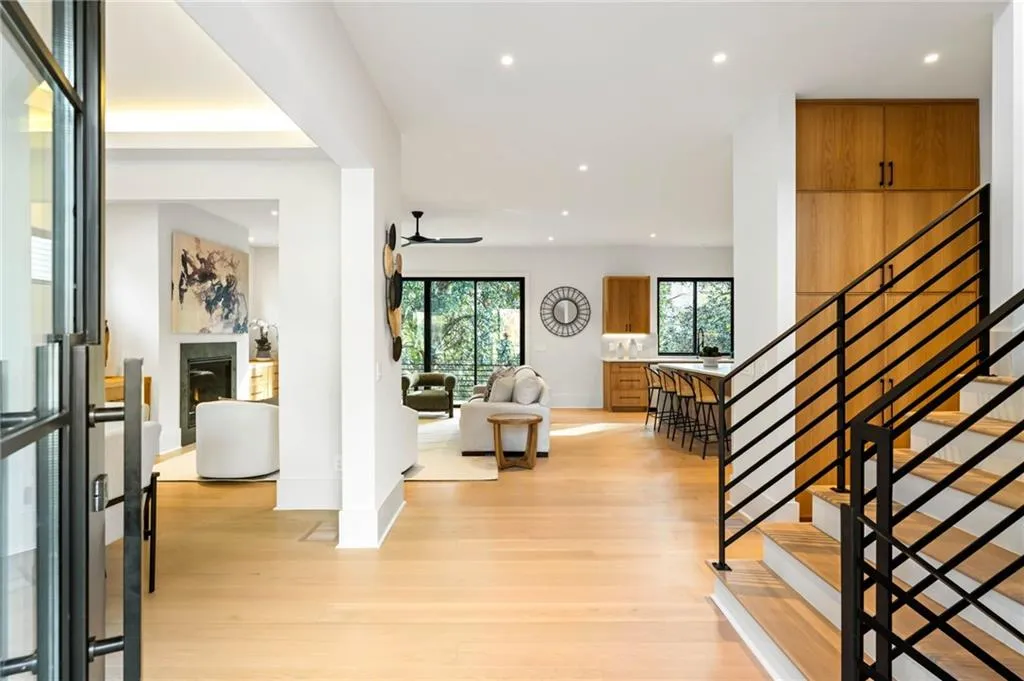 2383 Poplar Springs Drive Ne, Brookhaven, Georgia 30319, 5 Bedrooms Bedrooms, 0 ,5 BathroomsBathrooms,Residential,For Sale,2383 Poplar Springs Drive Ne,7691666