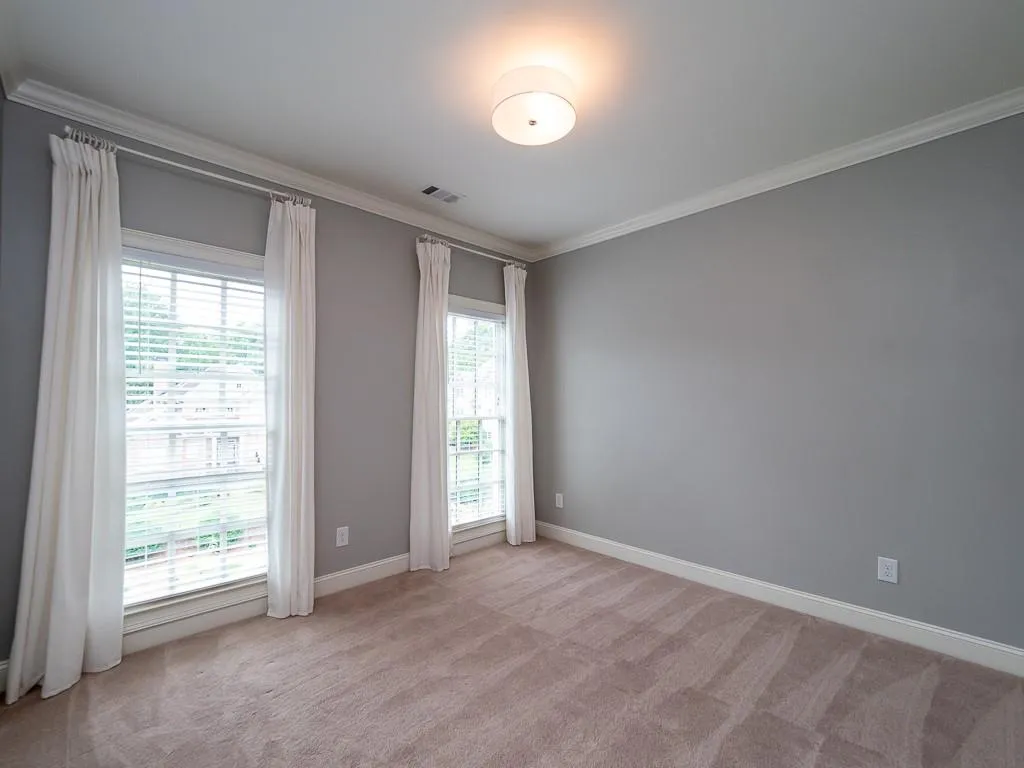 78 W Belle Isle Road, Atlanta, Georgia 30342, 5 Bedrooms Bedrooms, ,5 BathroomsBathrooms,Residential,Sold,78 W Belle Isle Road,6736278