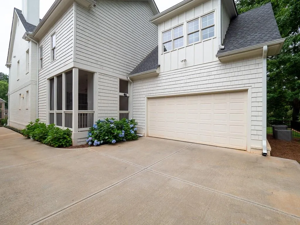 78 W Belle Isle Road, Atlanta, Georgia 30342, 5 Bedrooms Bedrooms, ,5 BathroomsBathrooms,Residential,Sold,78 W Belle Isle Road,6736278