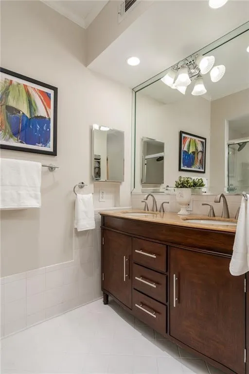 5635 Chemin De Vie, Atlanta, Georgia 30342, 2 Bedrooms Bedrooms, ,2 BathroomsBathrooms,Residential,Sold,5635 Chemin De Vie,6574777