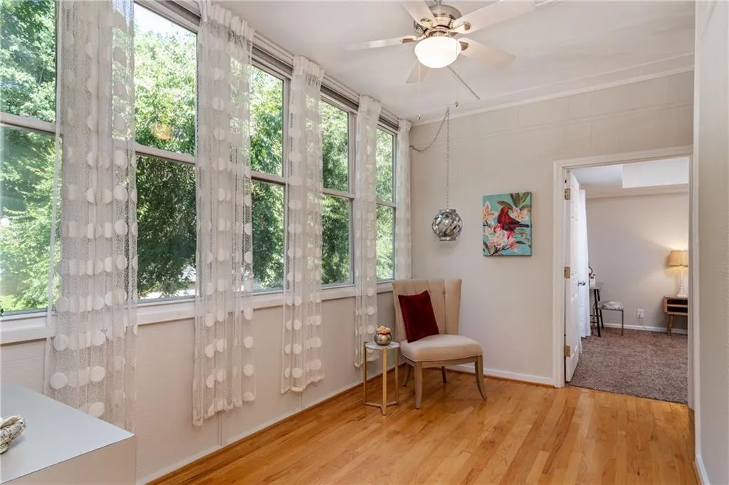 5635 Chemin De Vie, Atlanta, Georgia 30342, 2 Bedrooms Bedrooms, ,2 BathroomsBathrooms,Residential,Sold,5635 Chemin De Vie,6574777