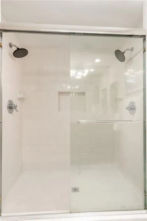 5635 Chemin De Vie, Atlanta, Georgia 30342, 2 Bedrooms Bedrooms, ,2 BathroomsBathrooms,Residential,Sold,5635 Chemin De Vie,6574777