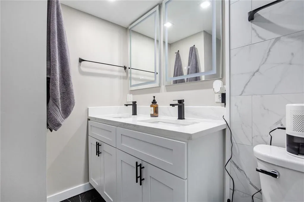 1280 W Peachtree Street Nw Unit 1402, Atlanta, Georgia 30309, 1 Bedroom Bedrooms, ,1 BathroomBathrooms,Residential,For Sale,1280 W Peachtree Street Nw Unit 1402,7617944