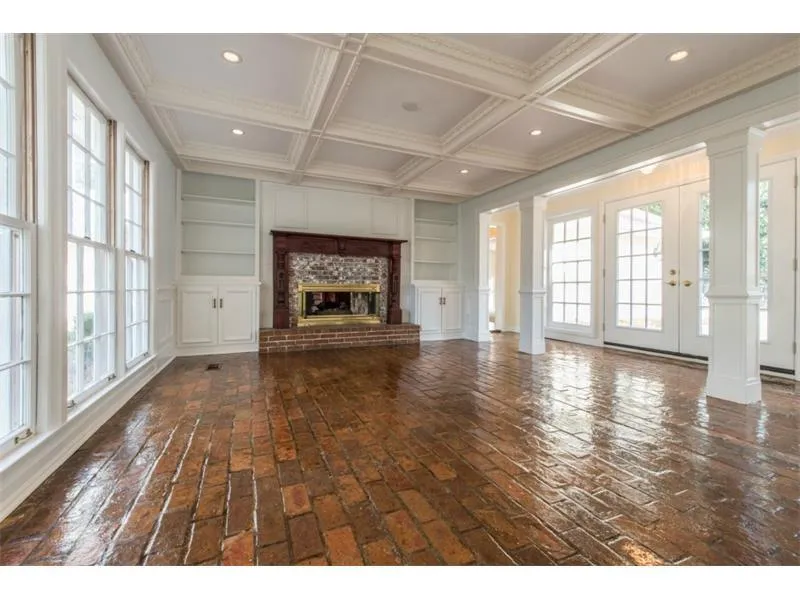 5695 Lake Island Drive, Atlanta, Georgia 30327, 5 Bedrooms Bedrooms, ,4 BathroomsBathrooms,Residential,Sold,5695 Lake Island Drive,5597970