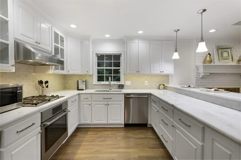 5660 Colton Drive, Atlanta, Georgia 30342, 3 Bedrooms Bedrooms, ,3 BathroomsBathrooms,Residential,Sold,5660 Colton Drive,6783591