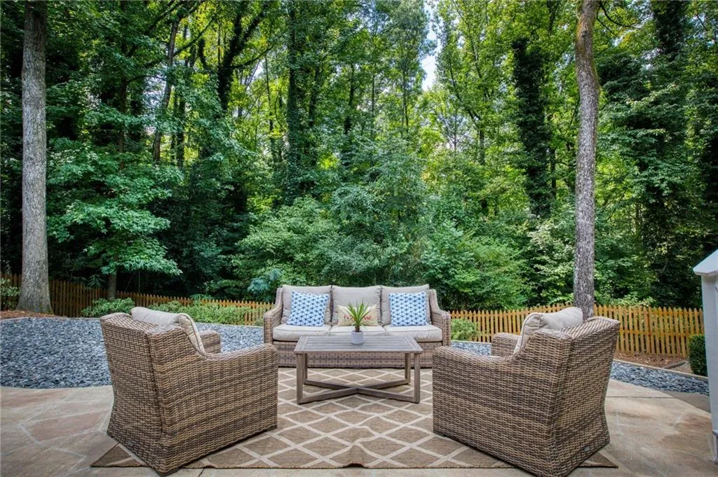 5660 Colton Drive, Atlanta, Georgia 30342, 3 Bedrooms Bedrooms, ,3 BathroomsBathrooms,Residential,Sold,5660 Colton Drive,6783591