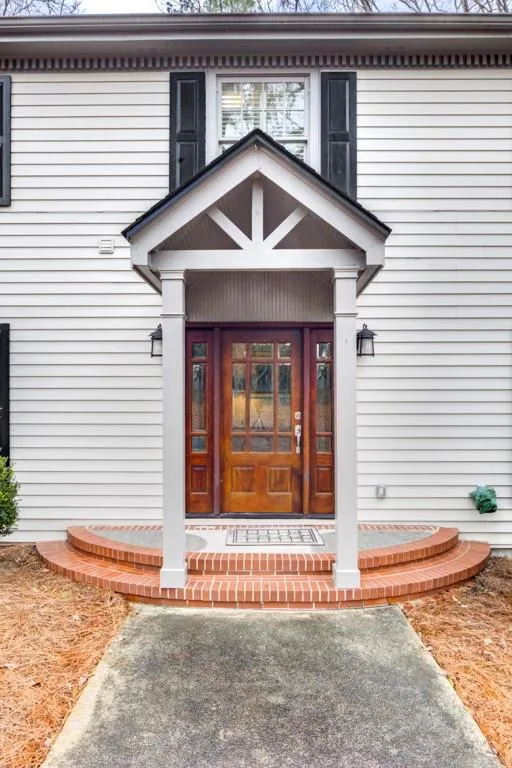 330 High Brook Drive, Atlanta, Georgia 30342, 4 Bedrooms Bedrooms, ,3 BathroomsBathrooms,Residential,Sold,330 High Brook Drive,7177841