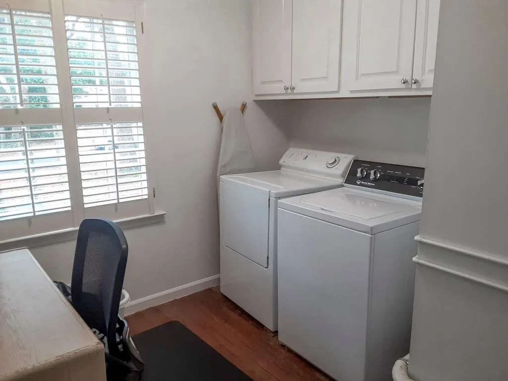 330 High Brook Drive, Atlanta, Georgia 30342, 4 Bedrooms Bedrooms, ,3 BathroomsBathrooms,Residential,Sold,330 High Brook Drive,7177841