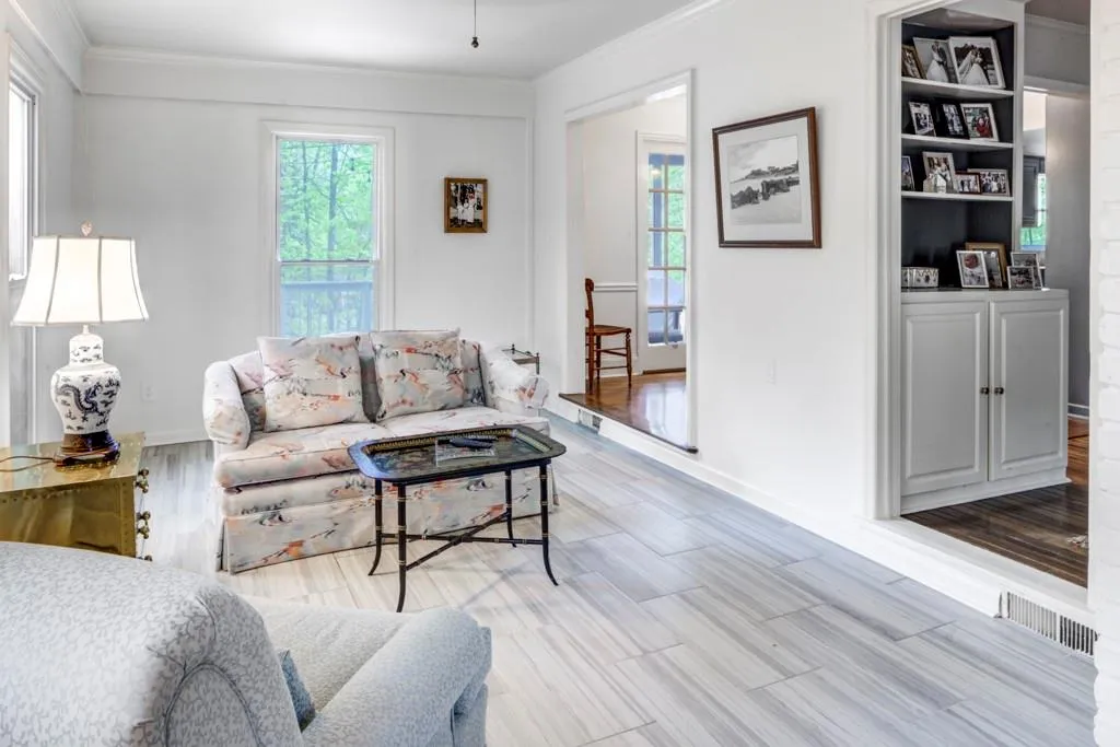 330 High Brook Drive, Atlanta, Georgia 30342, 4 Bedrooms Bedrooms, ,3 BathroomsBathrooms,Residential,Sold,330 High Brook Drive,7177841