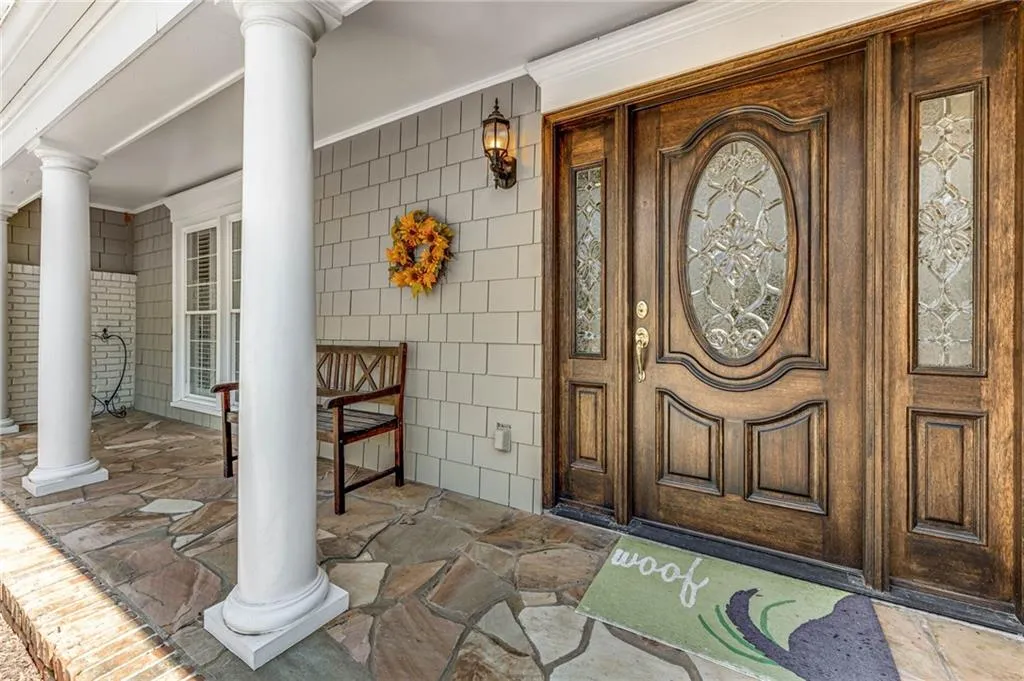 8865 Huntcliff Trace, Sandy Springs, Georgia 30350, 4 Bedrooms Bedrooms, ,4 BathroomsBathrooms,Residential,Sold,8865 Huntcliff Trace,6993646