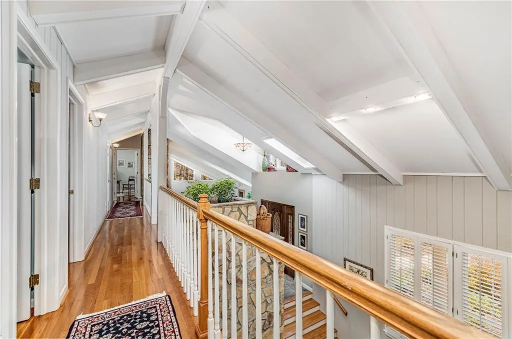 8865 Huntcliff Trace, Sandy Springs, Georgia 30350, 4 Bedrooms Bedrooms, ,4 BathroomsBathrooms,Residential,Sold,8865 Huntcliff Trace,6993646