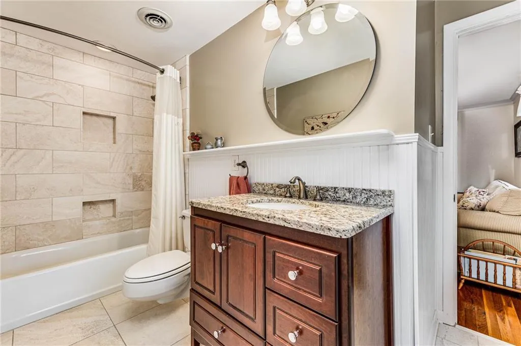 8865 Huntcliff Trace, Sandy Springs, Georgia 30350, 4 Bedrooms Bedrooms, ,4 BathroomsBathrooms,Residential,Sold,8865 Huntcliff Trace,6993646