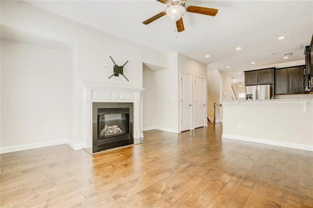 7365 Highland Bluff, Sandy Springs, Georgia 30328, 3 Bedrooms Bedrooms, ,3 BathroomsBathrooms,Residential,Sold,7365 Highland Bluff,5974006