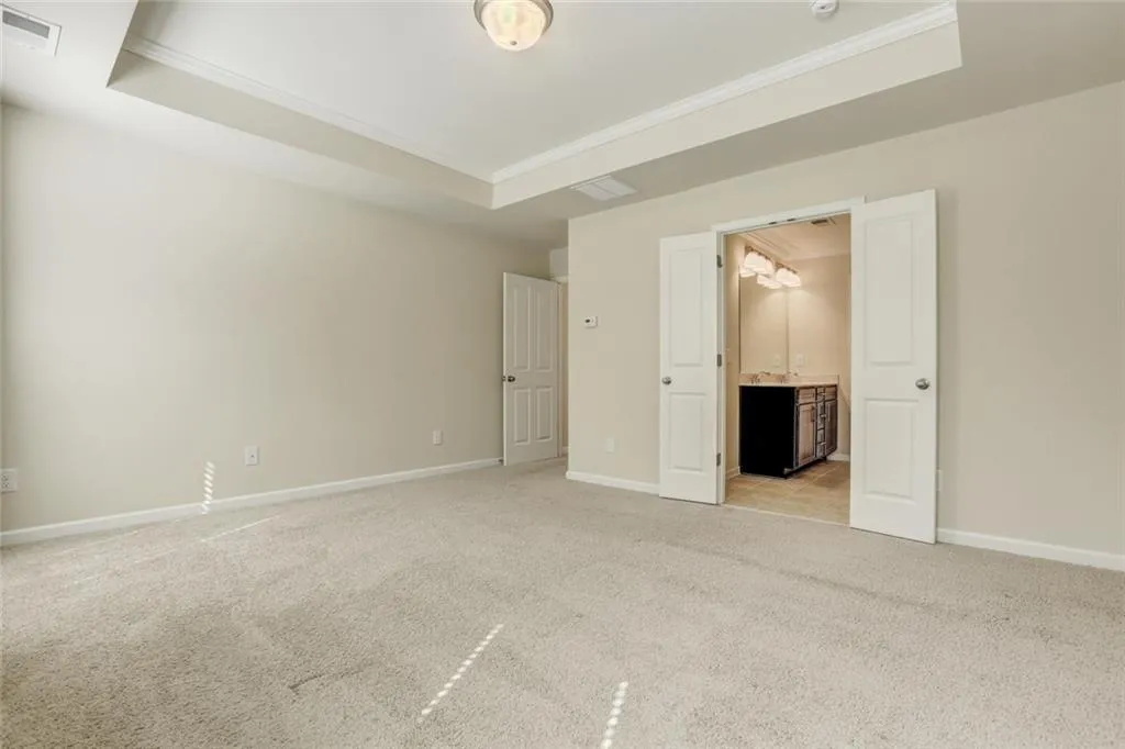 7365 Highland Bluff, Sandy Springs, Georgia 30328, 3 Bedrooms Bedrooms, ,3 BathroomsBathrooms,Residential,Sold,7365 Highland Bluff,5974006