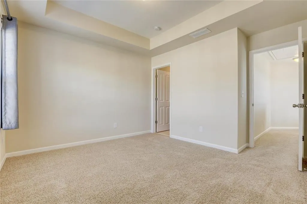7365 Highland Bluff, Sandy Springs, Georgia 30328, 3 Bedrooms Bedrooms, ,3 BathroomsBathrooms,Residential,Sold,7365 Highland Bluff,5974006